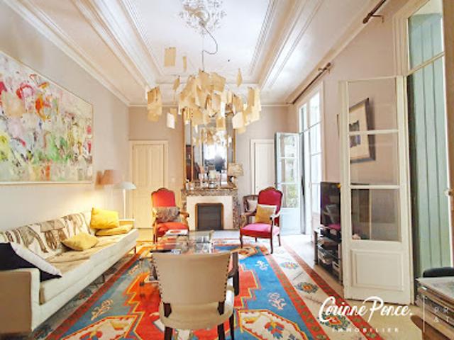 Vente Maison 10 pièces 300 m2 Nimes
