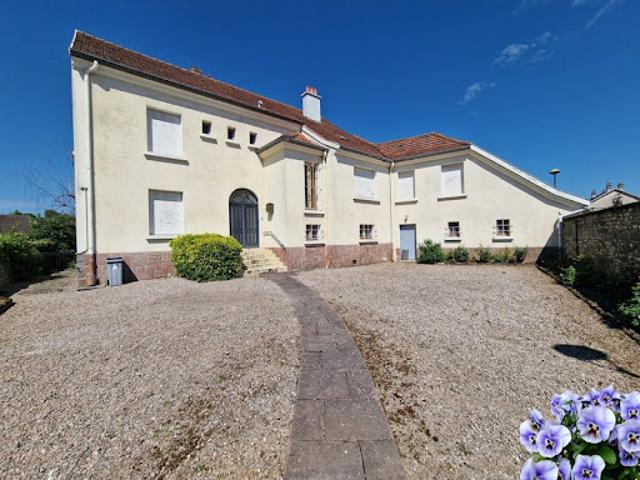 Vente Maison 10 pièces 300 m2 Nomexy