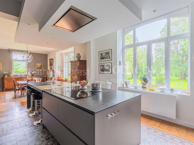 Vente Maison 10 pièces 300 m2 Sailly sur la Lys