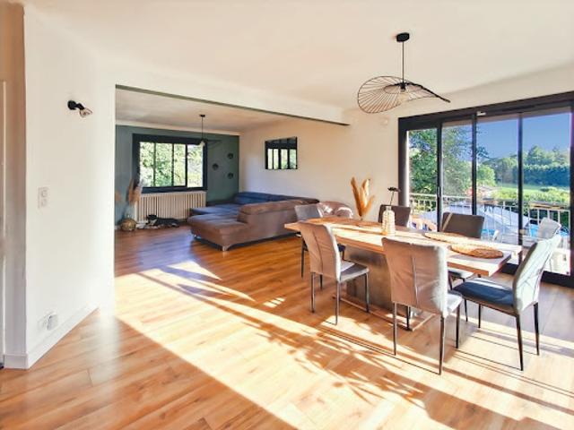 Vente Maison 10 pièces 301 m2 Saint Amour