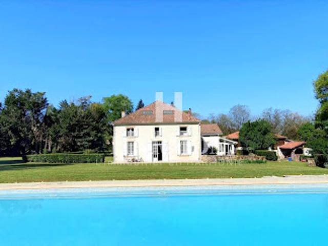 Vente Maison 10 pièces 307 m2 Mont de Marsan