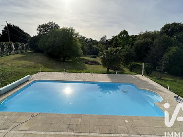 Vente Maison 10 pièces 304 m2 Azay sur Cher