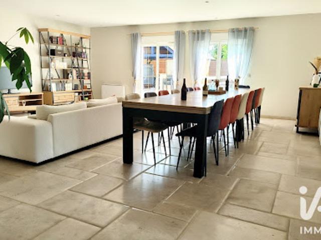 Vente Maison 10 pièces 305 m2 Montaulin