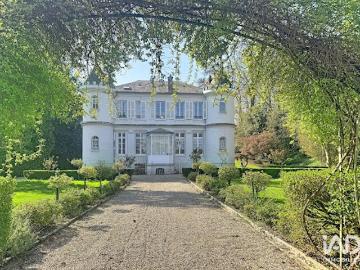 Vente Château 10 pièces 306 m2 Thoiry
