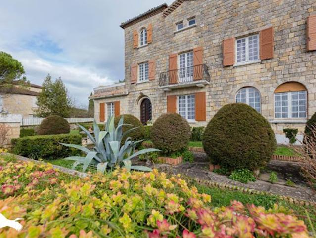 Vente Maison 10 pièces 310 m2 Castelnau sur l'Auvignon