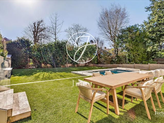 Vente Maison 10 pièces 310 m2 Le Chesnay Rocquencourt