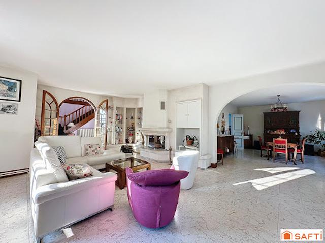 Vente Maison 10 pièces 317 m2 Villeneuve sur Yonne