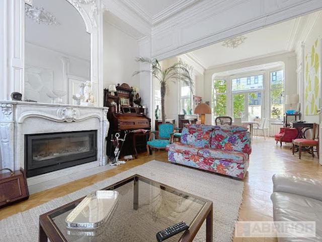 Vente Maison 10 pièces 318.52 m2 Lille
