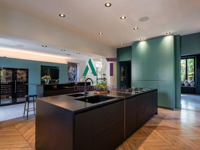 Vente Maison 10 pièces 319.71 m2 Grenoble