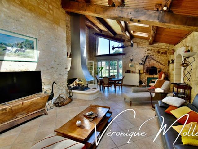 Vente Maison 10 pièces 320 m2 Camarsac