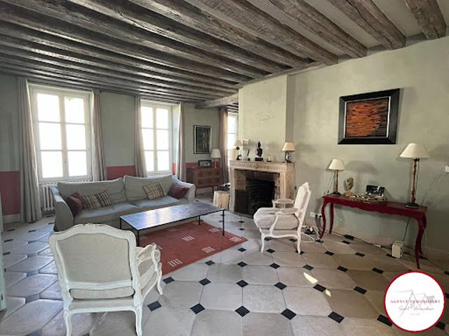 Vente Maison 10 pièces 327 m2 Sancoins