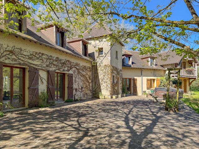Vente Maison 10 pièces 328 m2 Jouy le Châtel