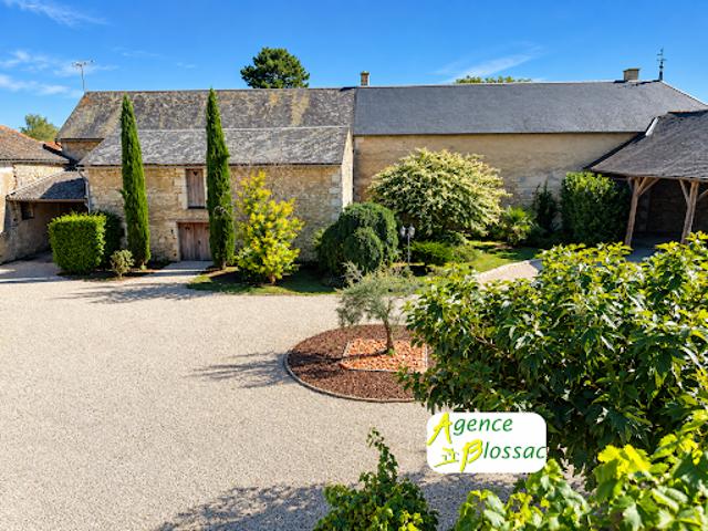 Vente Maison 10 pièces 330 m2 Amberre