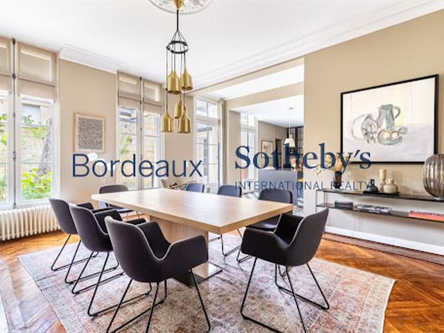 Vente Maison 10 pièces 330 m2 Bordeaux