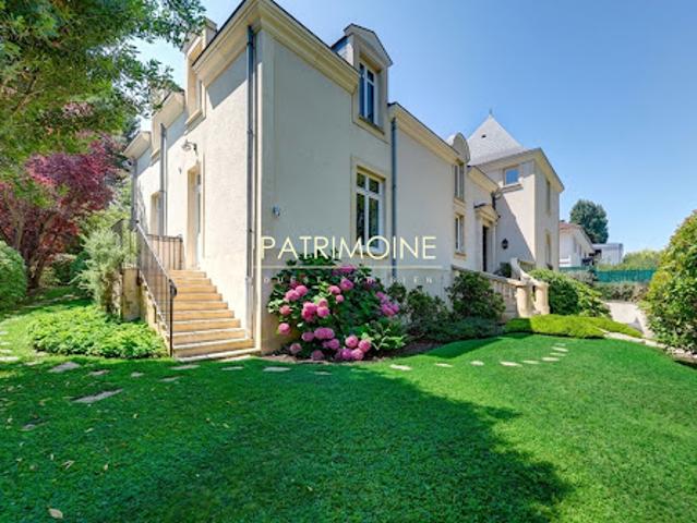 Vente Maison 10 pièces 330 m2 Bougival