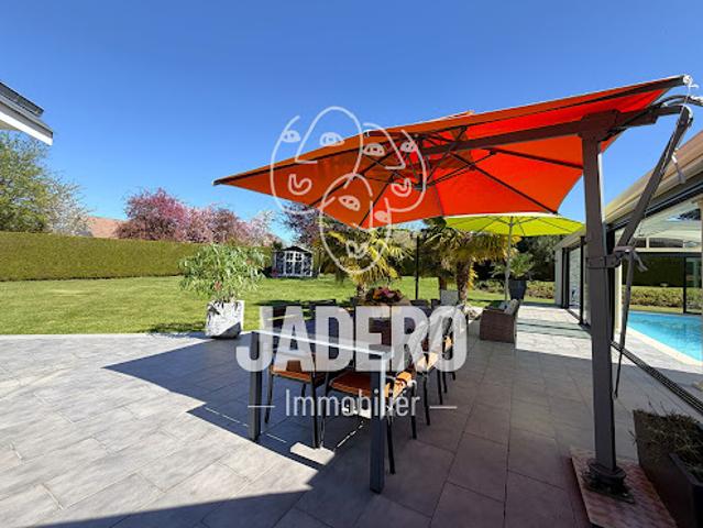 Vente Maison 10 pièces 332 m2 Montmain