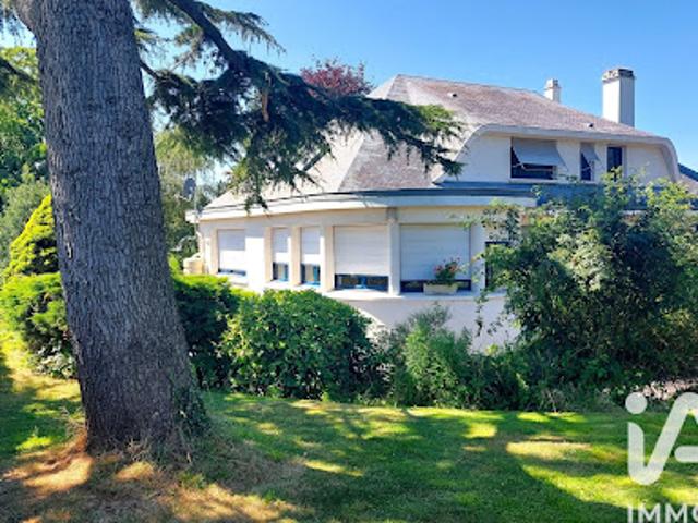 Vente Maison 10 pièces 337 m2 Avesnes les Aubert
