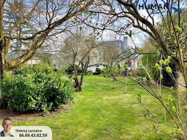 Vente Maison 10 pièces 338 m2 Avesnes les Aubert