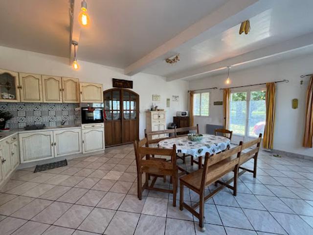 Vente Maison 10 pièces 480 m2 Luçay le Mâle