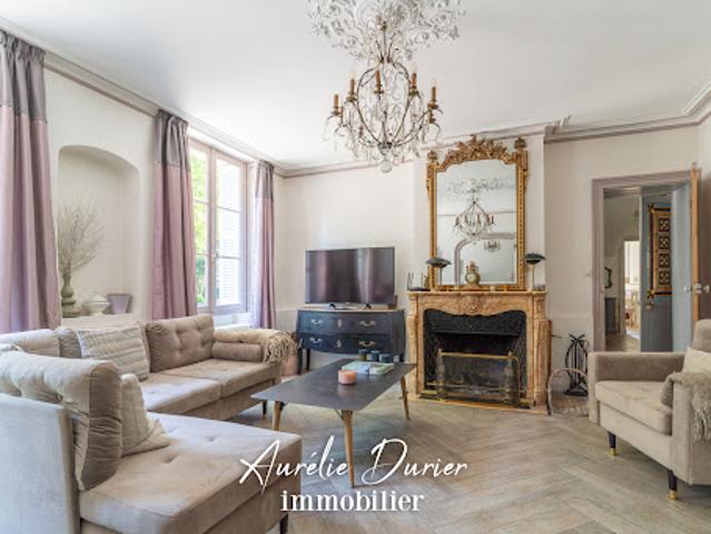 Vente Maison 10 pièces 400 m2 Amboise