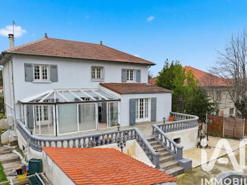 Vente Maison 10 pièces 400 m2 Bron