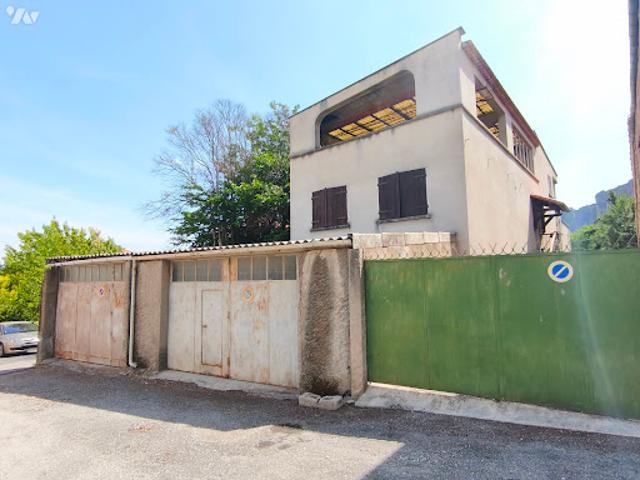Vente Maison 10 pièces 400 m2 Les mees