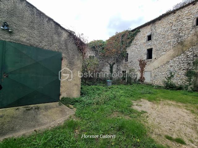 Vente Maison 10 pièces 400 m2 Lussan