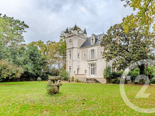 Vente Maison 10 pièces 420 m2 Sainte Luce sur Loire