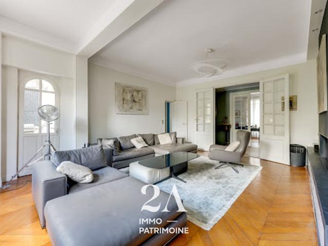 Vente Maison 10 pièces 425.72 m2 Charenton le Pont
