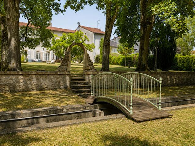 Vente Maison 10 pièces 428 m2 Ancy sur Moselle