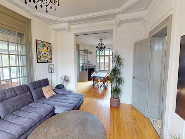 Vente Maison 10 pièces 437 m2 Glisy