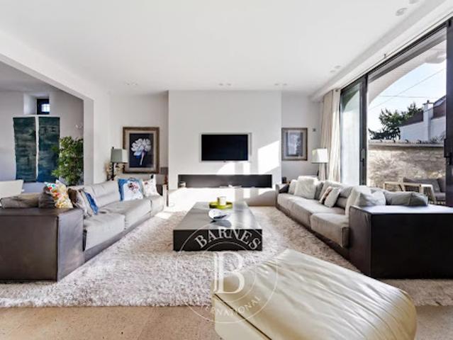 Vente Maison 10 pièces 577 m2 La Varenne Saint Hilaire