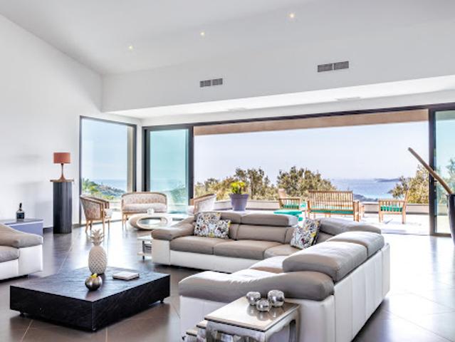Vente Maison 10 pièces 595 m2 Sainte lucie de porto vecchio