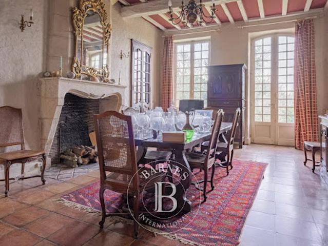 Vente Maison 10 pièces 500 m2 Arveyres