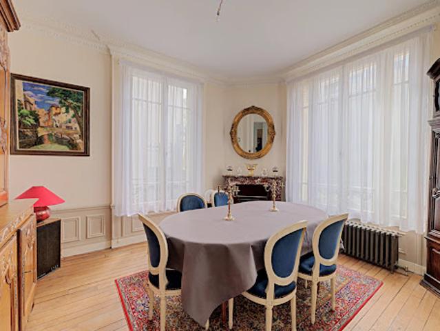 Vente Maison 10 pièces 509.87 m2 Charenton le Pont