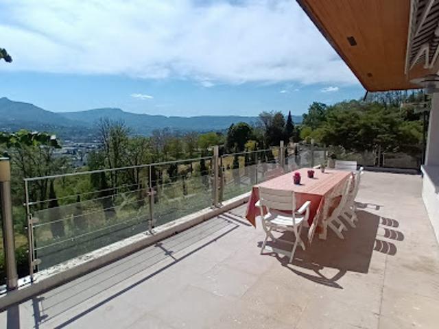 Vente Maison 10 pièces 517 m2 Saint Alban Leysse