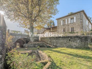 Vente Maison 10 pièces 600 m2 Prades