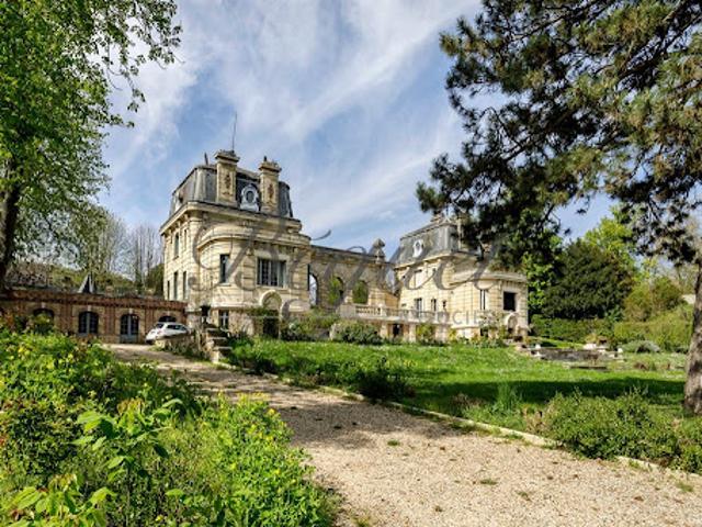 Vente Maison 10 pièces 790 m2 Louveciennes