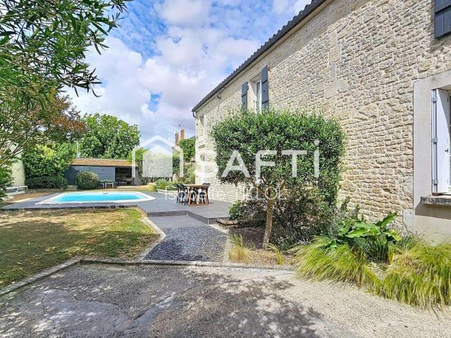 Vente maison 11 pièces Nalliers 85