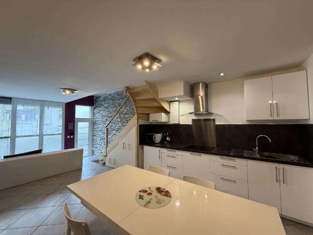 Vente maison 11 pièces Angers Monplaisir 49