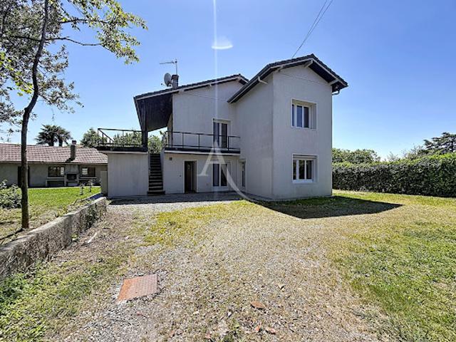 Vente Maison 11 pièces 171 m2 Pau
