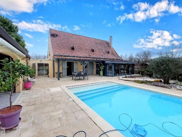 Vente Maison 11 pièces 189.5 m2 Bouniagues