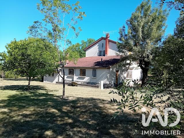 Vente Maison 11 pièces 190 m2 Septfonds