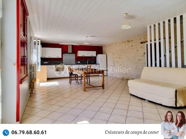 Vente Maison 11 pièces 243 m2 Bougon