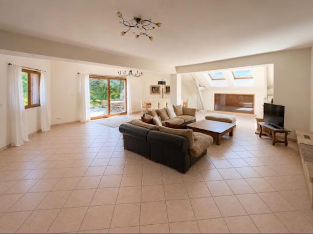 Vente Maison 11 pièces 241 m2 Saint Sulpice