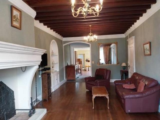 Vente Maison 11 pièces 244 m2 Chabanais
