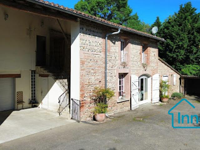 Vente Maison 11 pièces 245 m2 Grenade