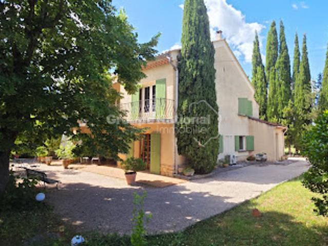 Vente Maison 11 pièces 248 m2 Bagnols sur ceze