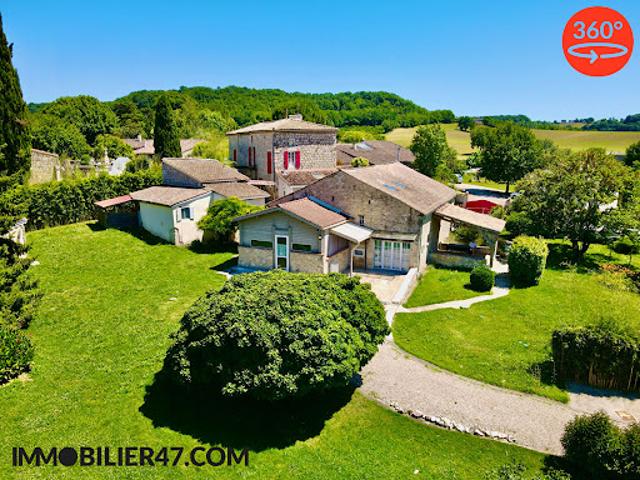 Vente Maison 11 pièces 248 m2 Montpezat