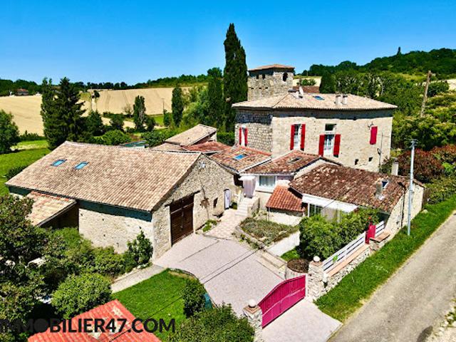 Vente Maison 11 pièces 248 m2 Montpezat